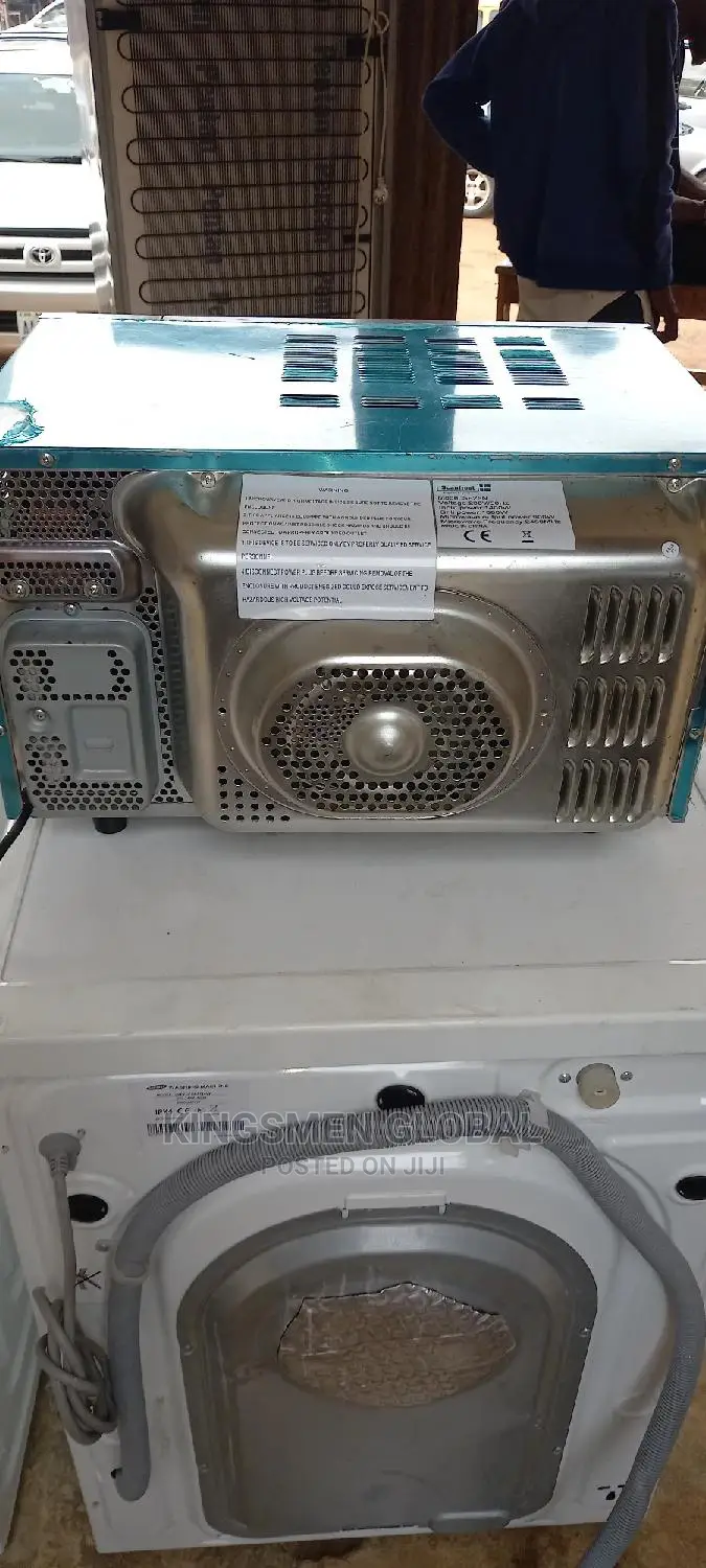 Scanfrost Microwave Oven With Grill and Convention