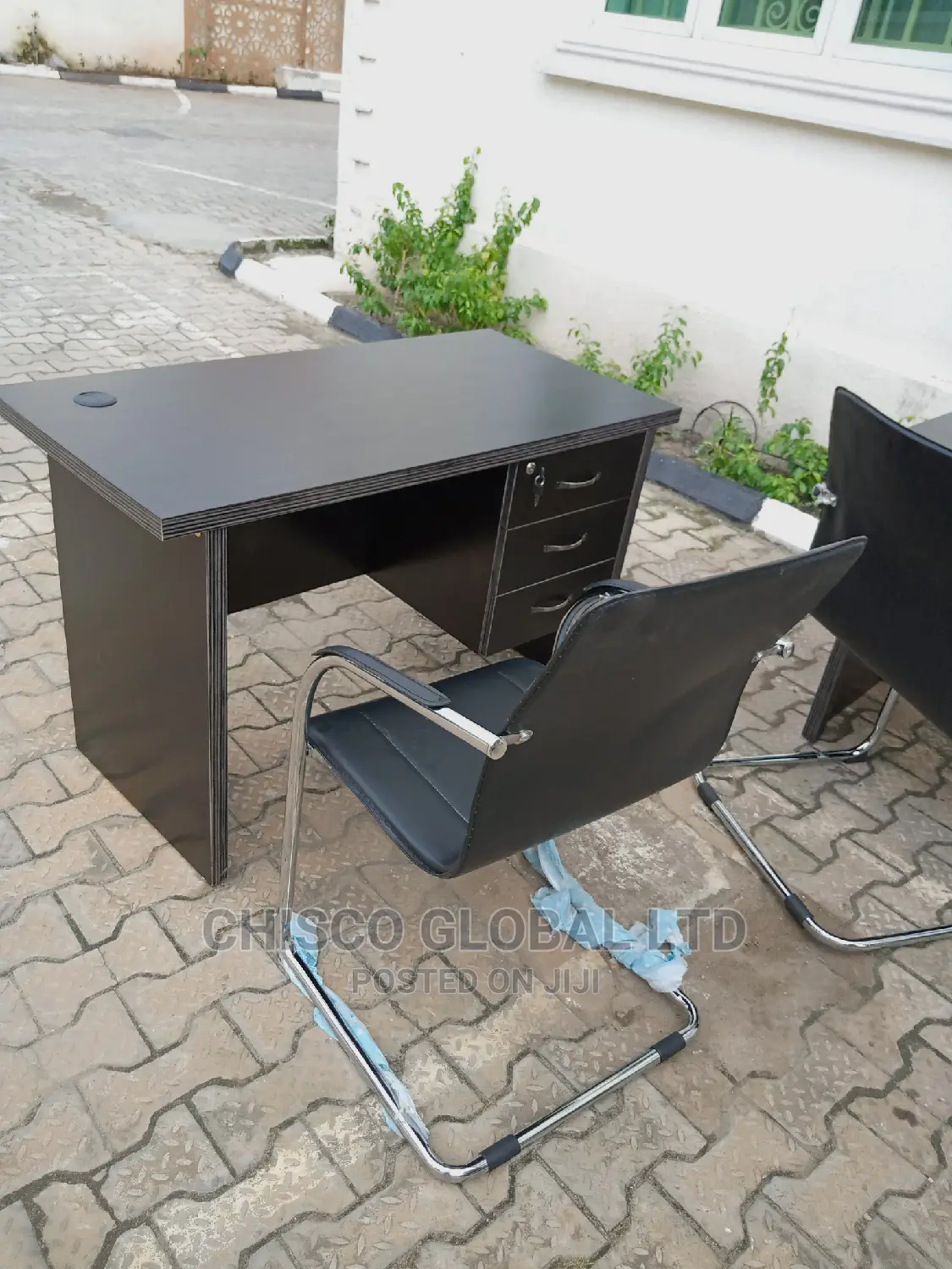 Office Chair and Table
