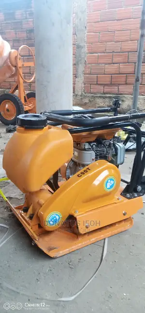 Photo - C90 Vibratory Plate Compactor