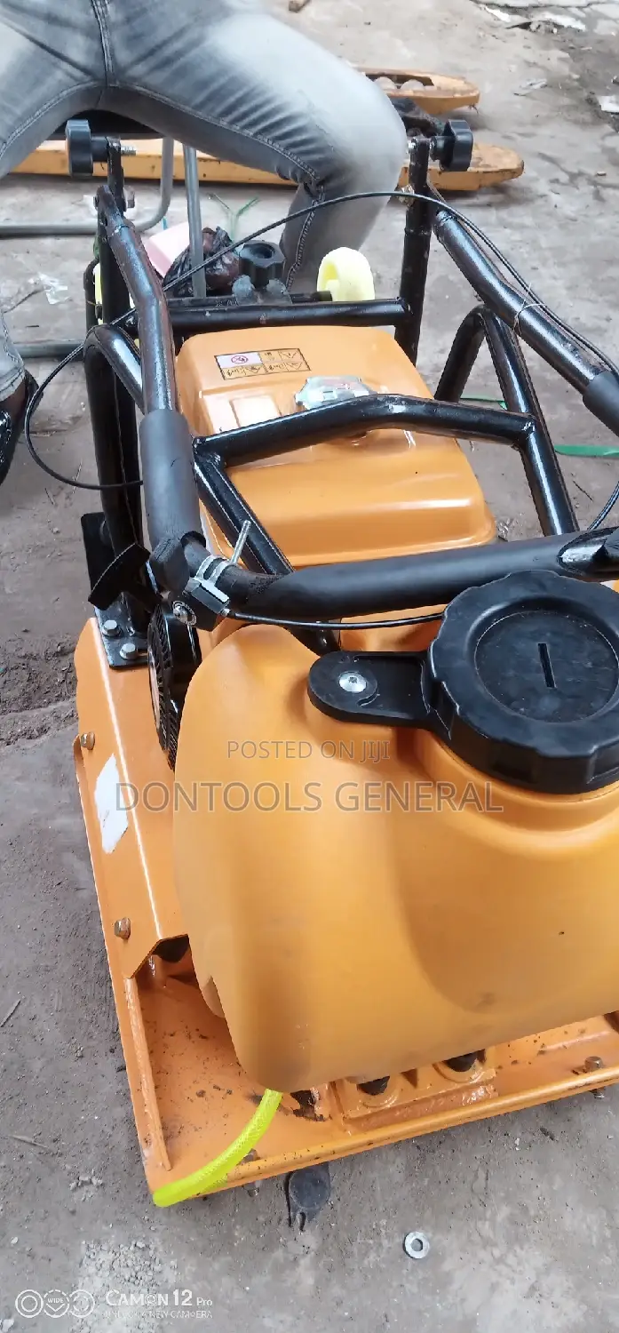 C90 Vibratory Plate Compactor