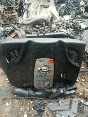 Hyundai Genesis V8