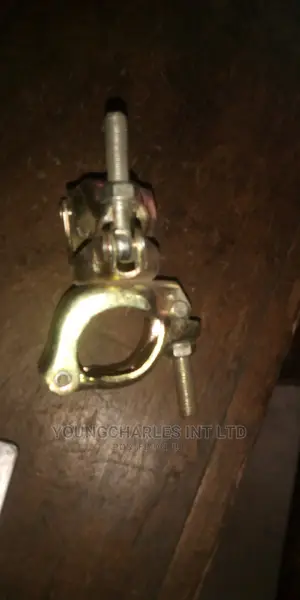 Turning Scafoding Clip.