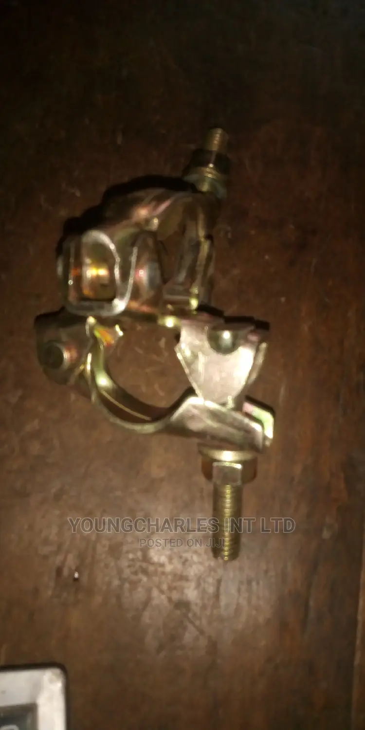 Fixing Scafolding Clip.
