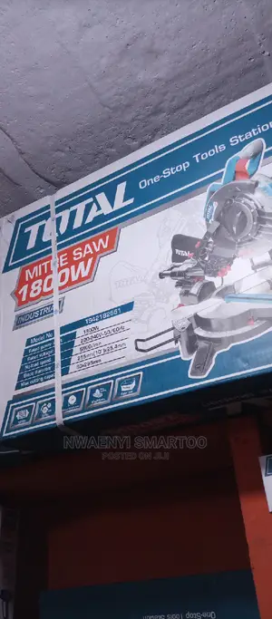 1800w Mitres Saw Machine