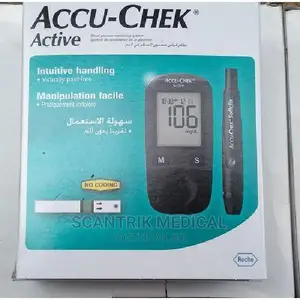 Glucometer Accu Chek Machine