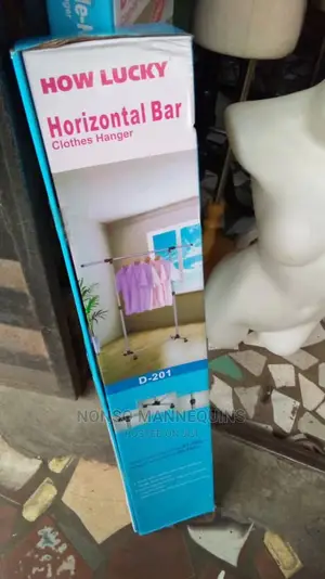 How Lucky Horizontal Bar Clothes Rack