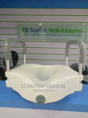 Hot Quality Raised High Toilet Seat for Elderly