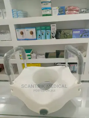 2-In-1 Locking Raised Toilet Seat