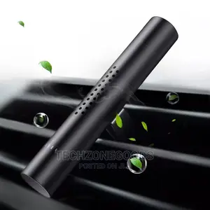 2 Aromatic Car Diffuser Vent Clip + 6pcs Air Fresheners
