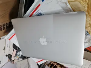 Laptop Apple MacBook Pro 2015 8GB Intel Core I5 SSD 256GB