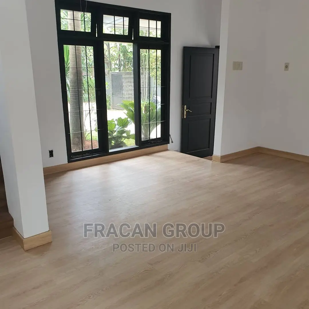 Water Friendly PVC Vinyl Flooring.