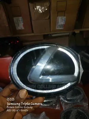 Glass Logo Lexus