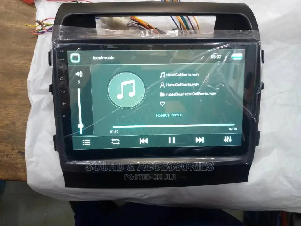 Toyota Landcruiser 2008-2015 Android Player + Reverse Camera