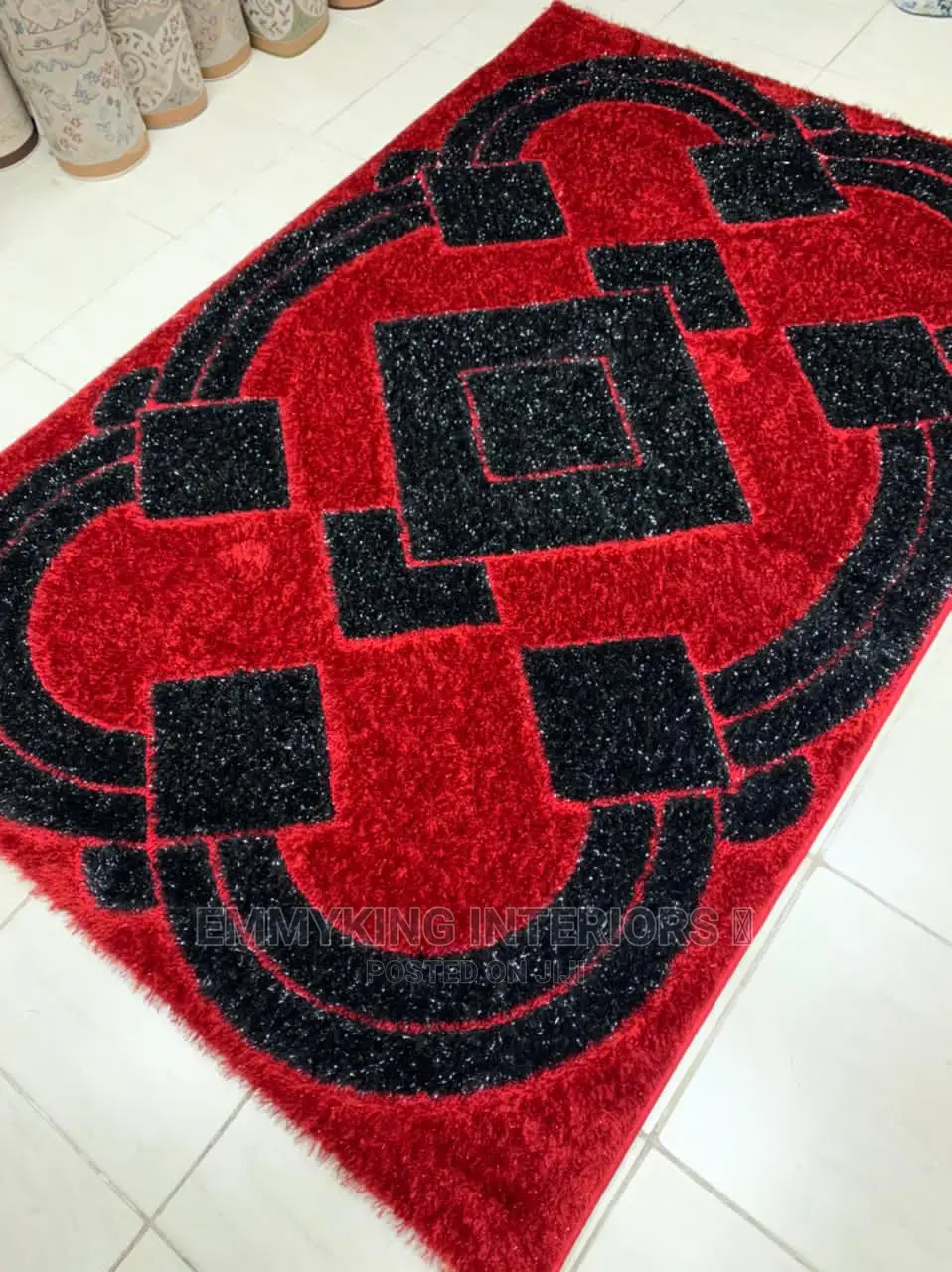 Quality Turkish Super Fluffy Center Rug.