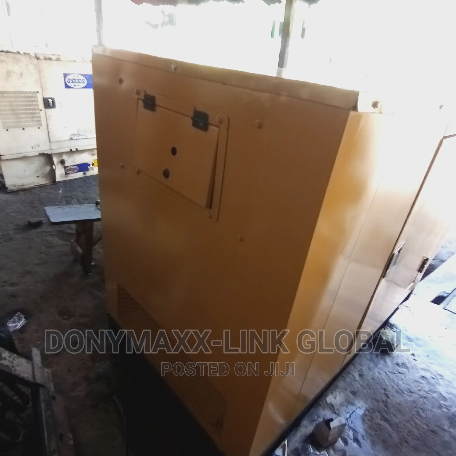 33kva Caterpillar Generator Perkins Super Silent Soundproof