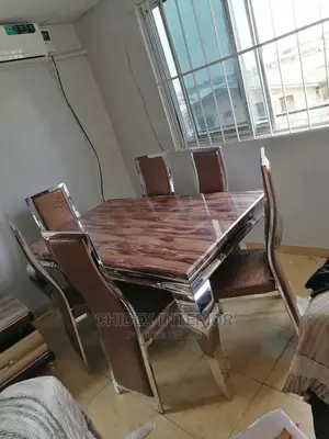 Marble Dining Table 6 Seaters