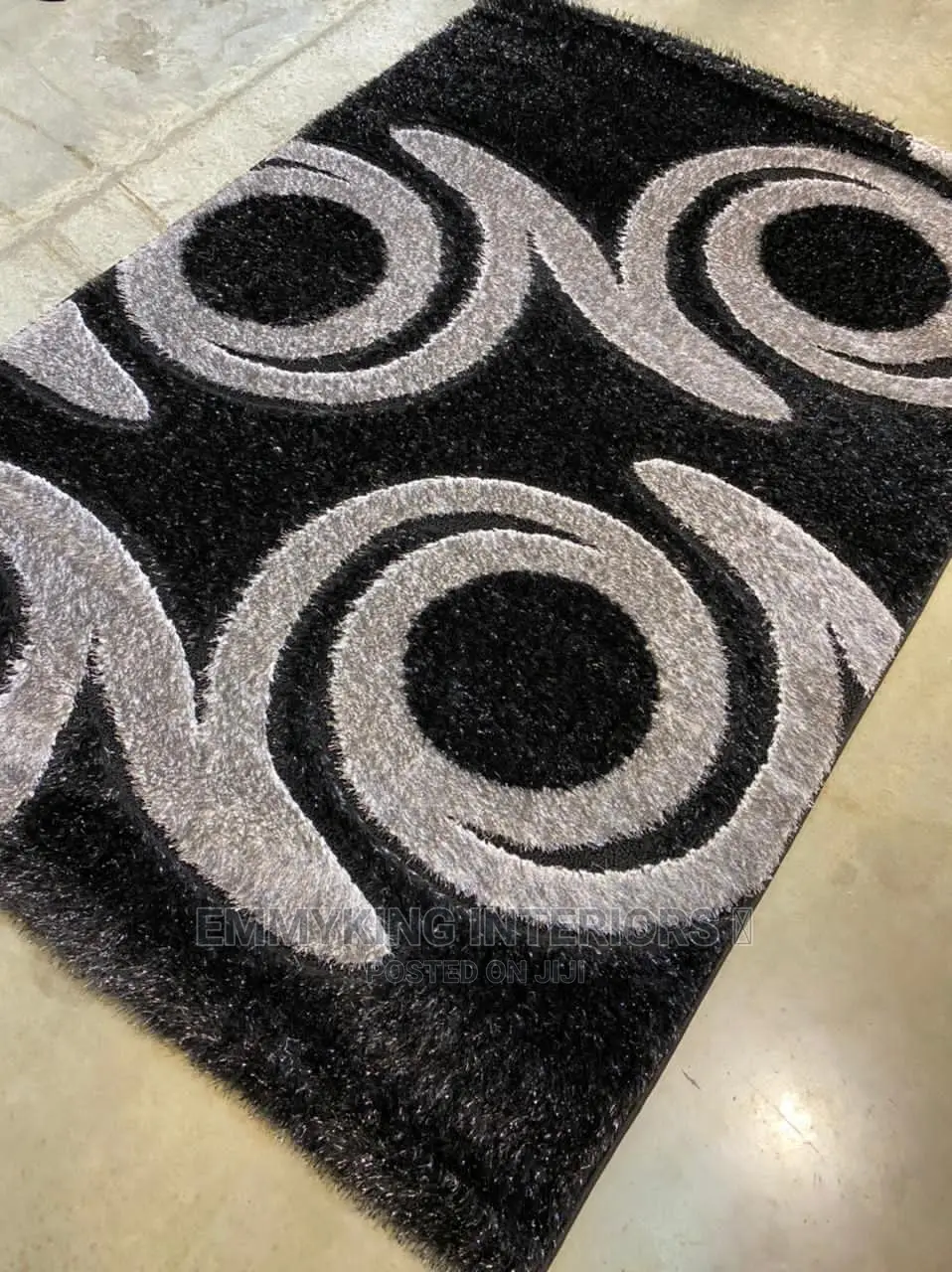 Shaggy Center Rug