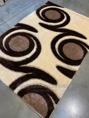 Shaggy Center Rug
