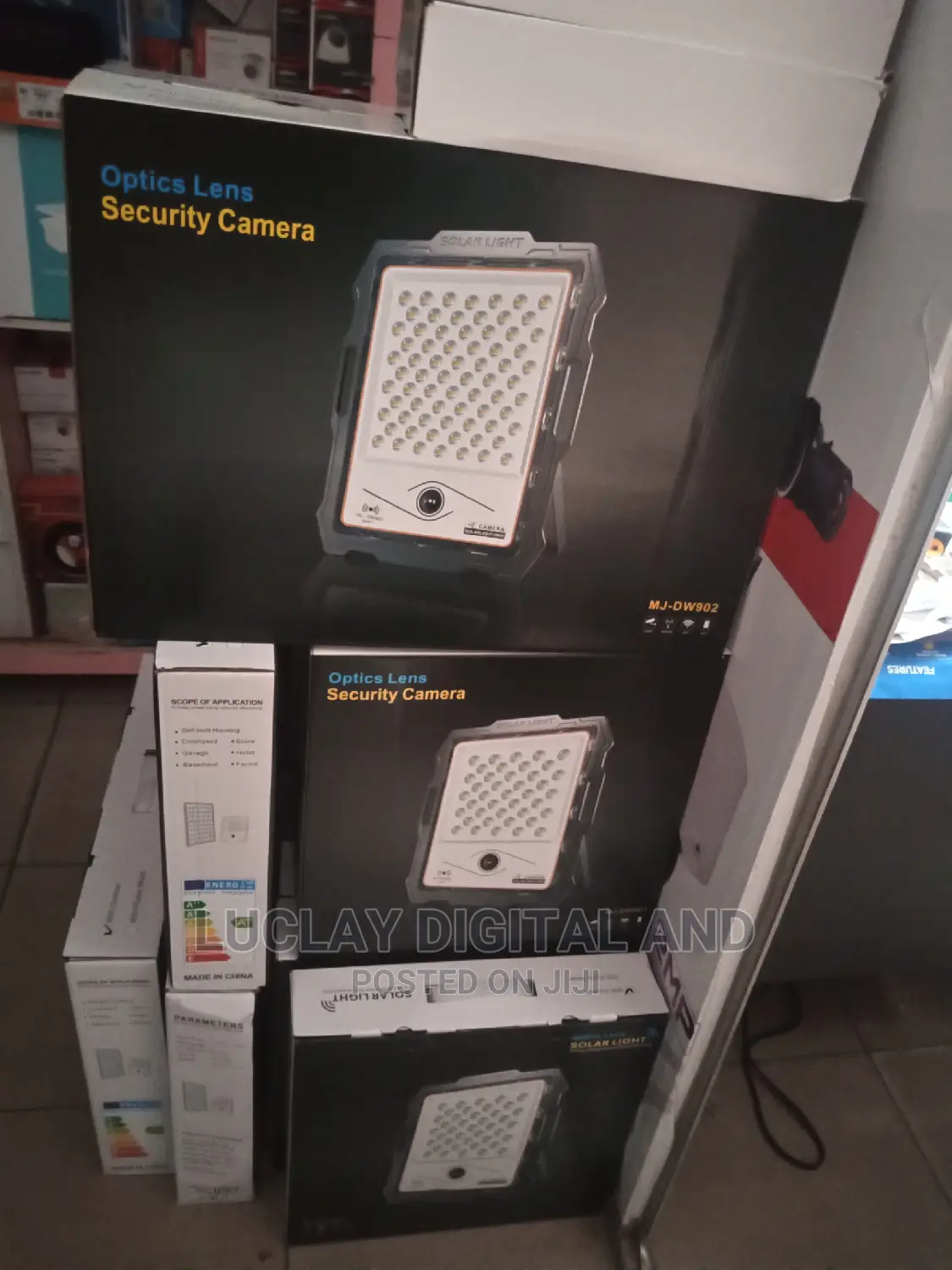 200watts Solar Floodlight With CCTV Camera