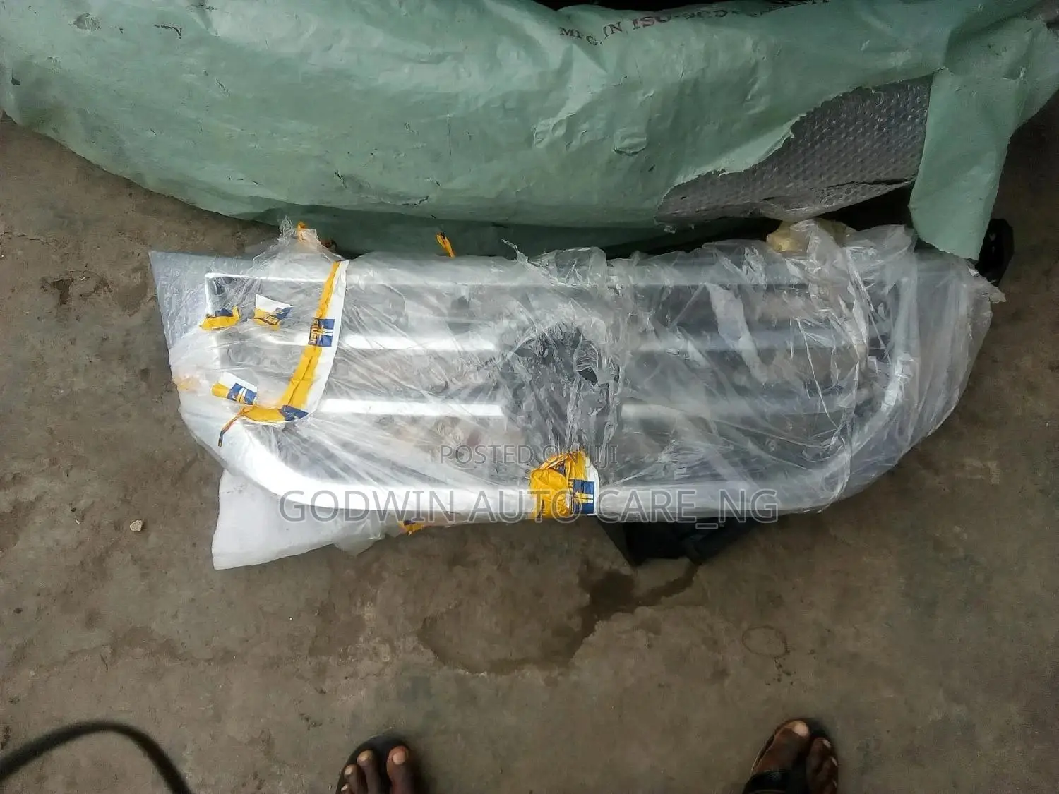 Front Grill 2014 Honda Crosstour.