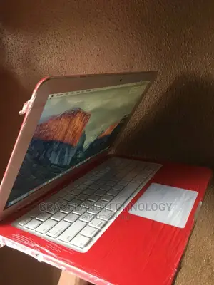 Laptop Apple MacBook 2011 4GB Intel Core 2 Duo HDD 250GB