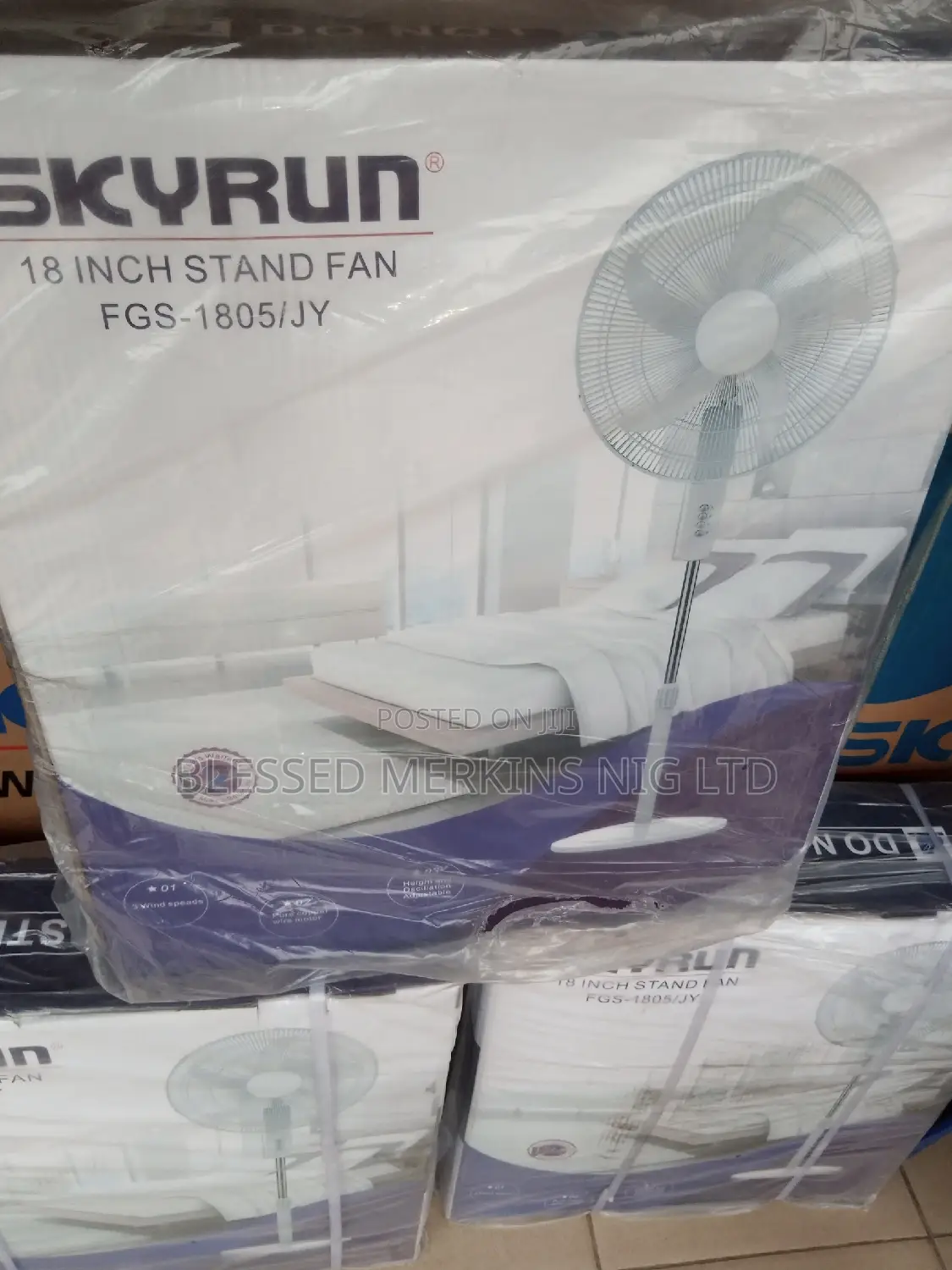 Skyrun Standing Fan 18"