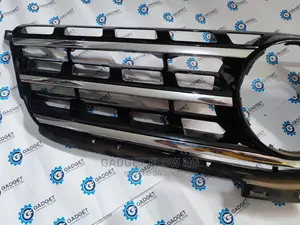ML 350 4matic Front Grill (Original From MB)