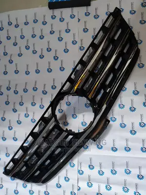 ML 350 4matic Front Grill (Original From MB)