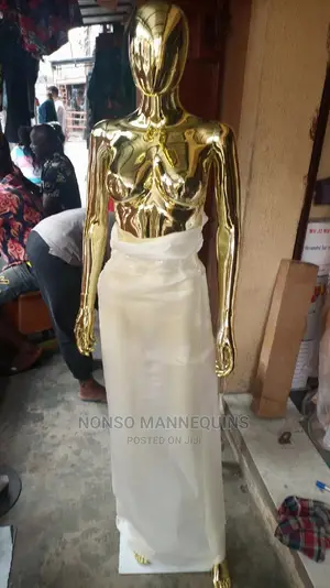 Size 8 Gold Chrome Female Faceless Display Mannequin