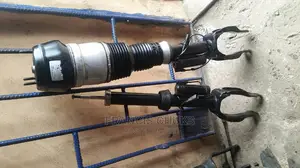 Front Balloon Shocks for Mercedes Benz ML and GL 2012 166.
