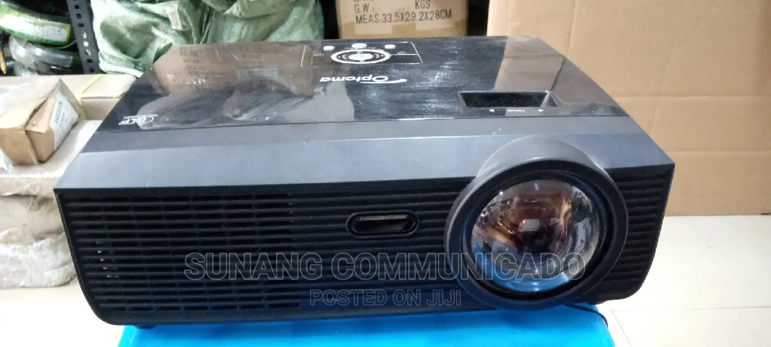Optoma Short Throw Projector 3000 Lunens
