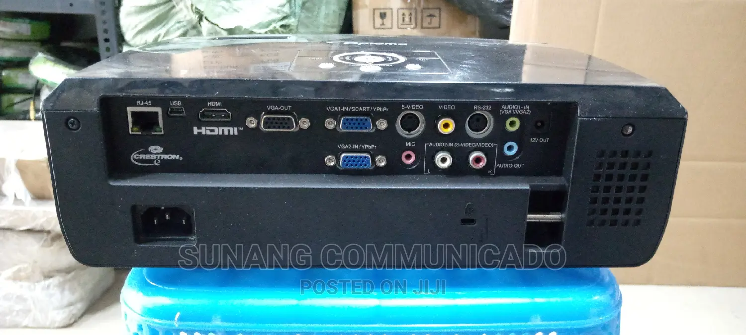 Optoma Short Throw Projector 3000 Lunens