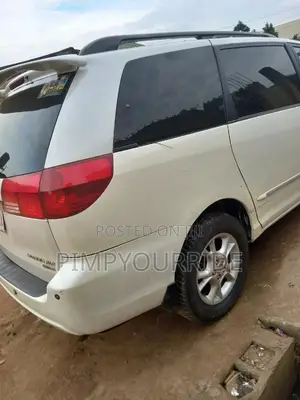 Tinted Glass Fixing for Your Car/Office