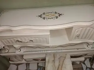Brand New Imported ROYAL Tv Stand With Drawers