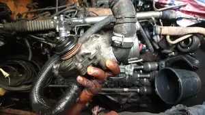 Water Pump and Casing Ford Escape 2008 2009 2010 2011