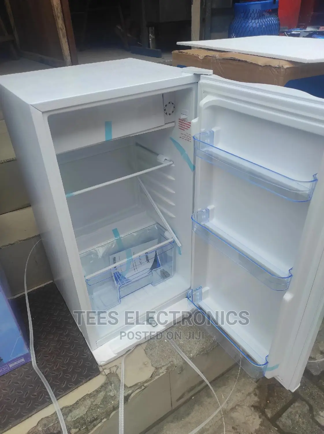 SKYRUN Tabletop Single Door Refrigerator