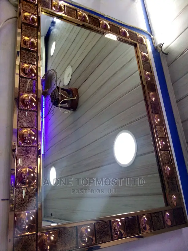 Design Bronze Mirror