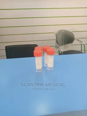 Pack of Urine Container Specimen Container