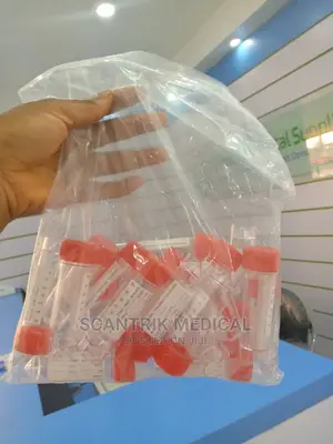 Pack of Sterile Medical 60ml Plastic Disposable Urine