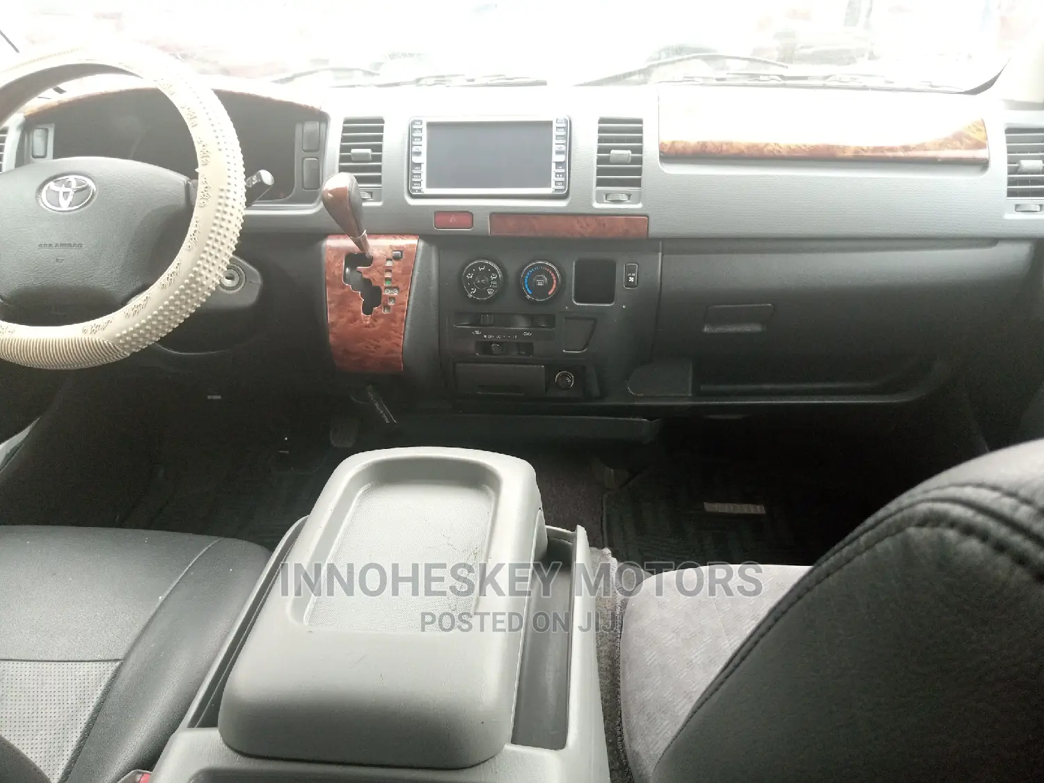Toyota HiAce 2012 Grey