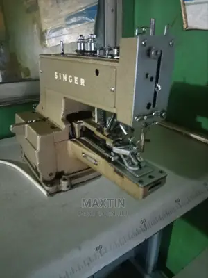 Photo - Singer Button Industrial Button Tacker