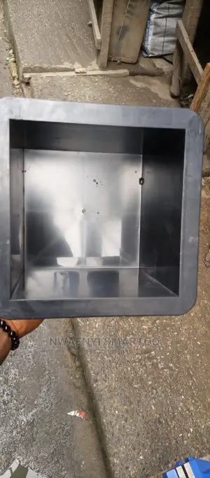 Plastic Cube Mood