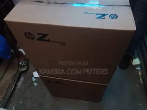 Desktop Computer HP Z230 32GB Intel Xeon SSD 512GB