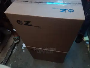 Desktop Computer HP Z230 32GB Intel Xeon SSD 512GB