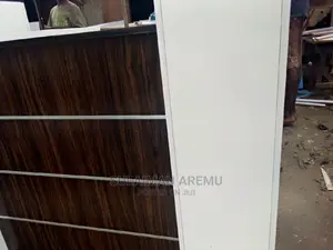 Receptionist Table