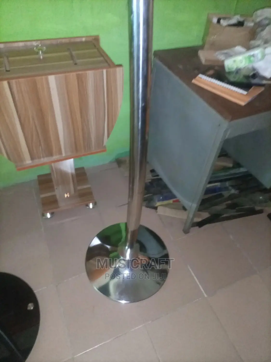 Pulpits With Rod Suspension