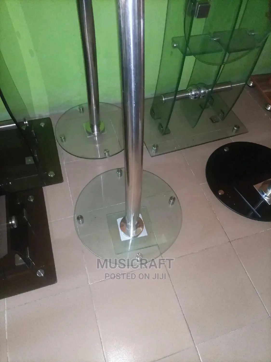 Pulpits With Rod Suspension