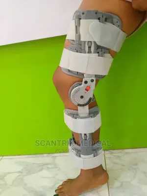 High Quality Adjustable Orthopedic Knee Immobilizer