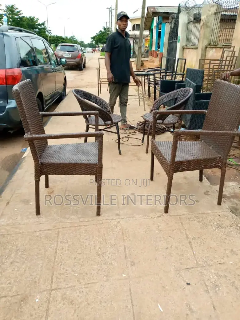 Rattan Set { 4 Chairs Table}