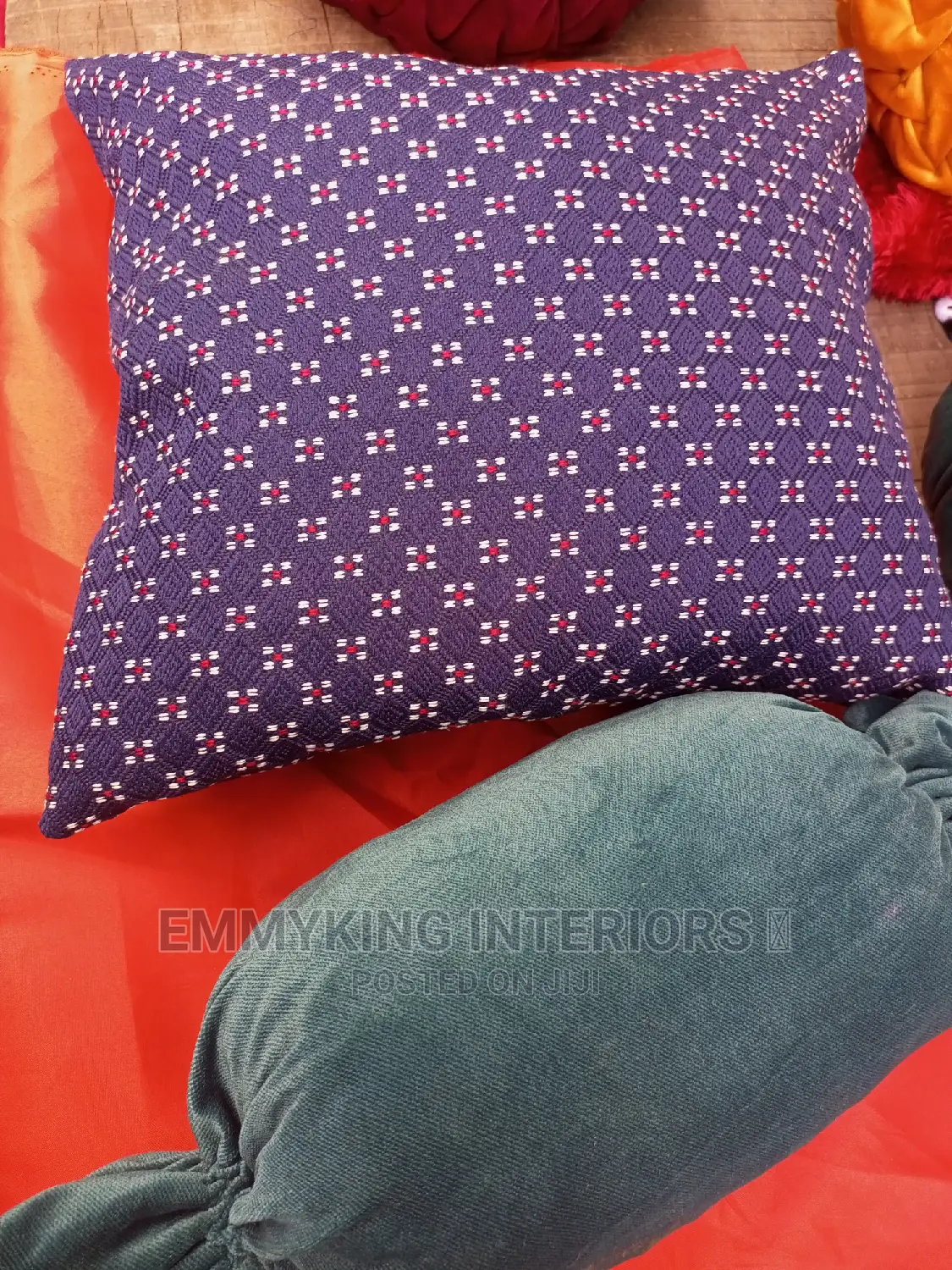 Quality Fiber Throw Pillow